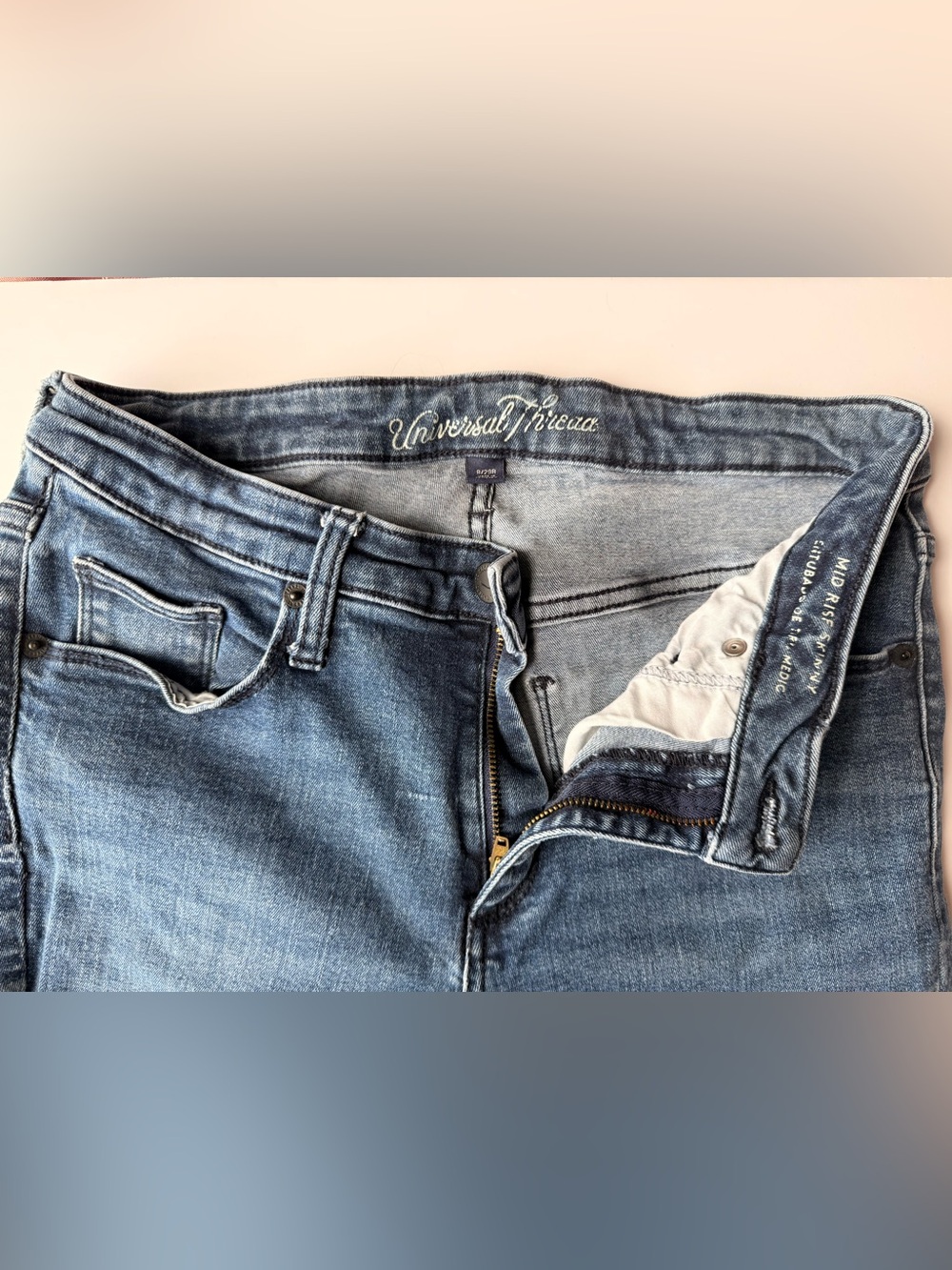 Universal Thread Women’s Mid-rise Skinny